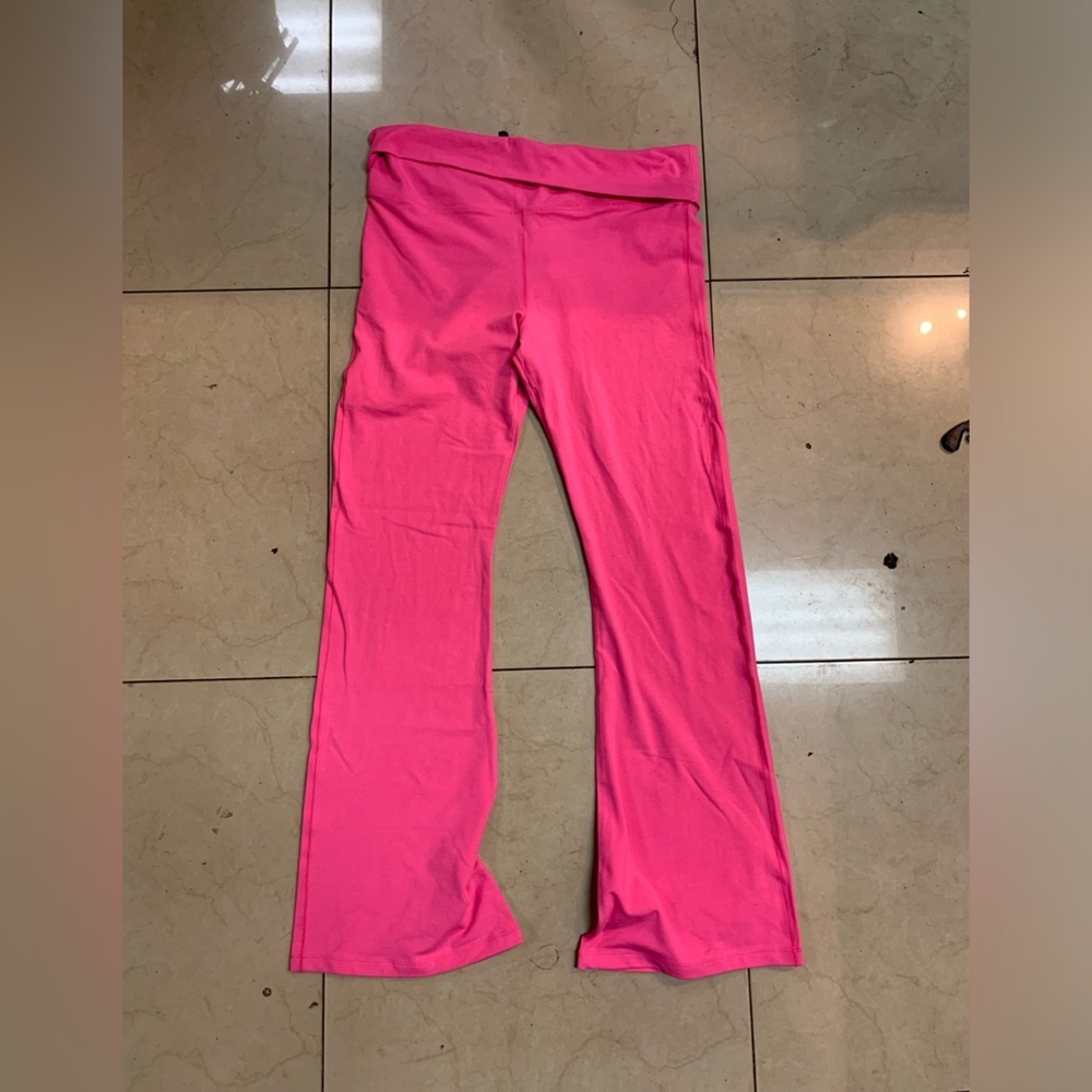 VICTORIA'S SECRET PINK LIMITED EDITION CARMINE ROSE BLING FLARE LEGGINGS - Picture 8 of 10